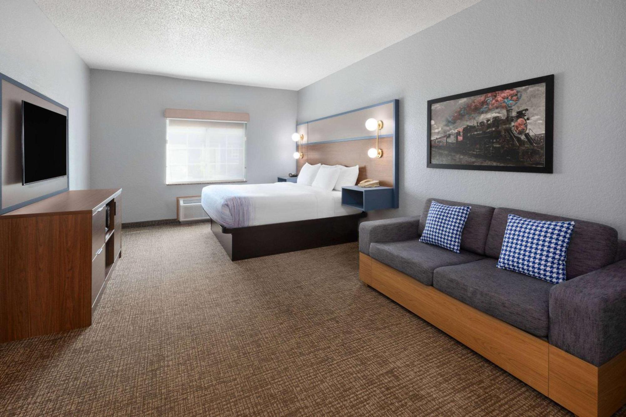 Pioneer Inn & Suites Grinnell Extérieur photo